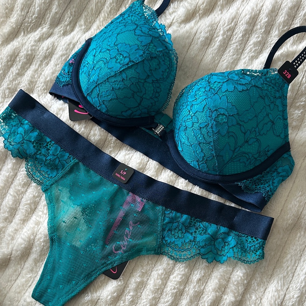 La SENZA Teal and Navy Lace Bra Set